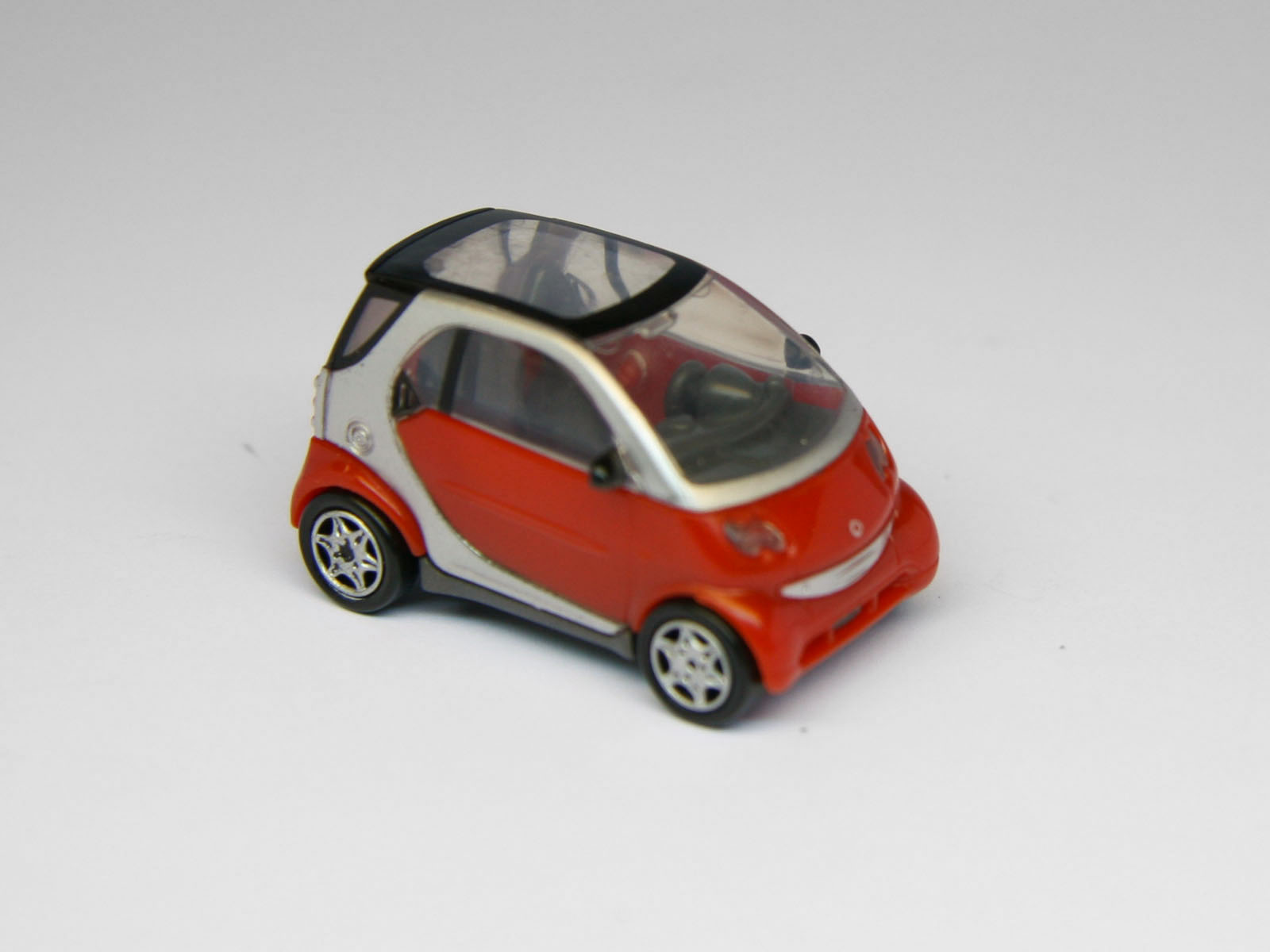 Kinder Surprise from 2005